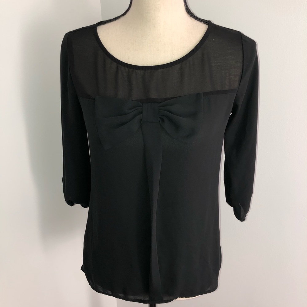 Love Haight black bow front blouse 👚 Size XS